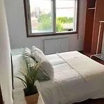 Apartamento Vivienda Amplia Y Luminosa A Escasos Metros De La Playa De Cangas. Cangas do Morrazo